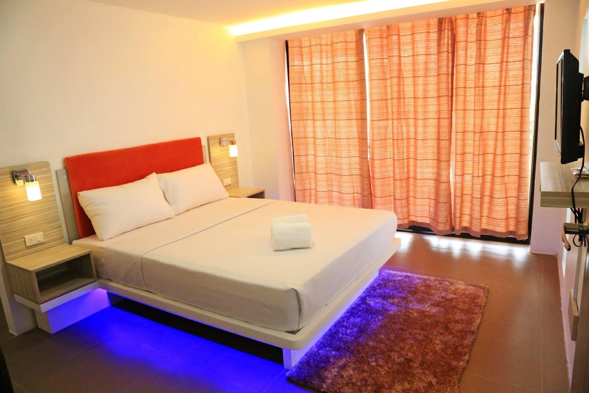 Travelbee Fuente Inn Cebu Esterno foto