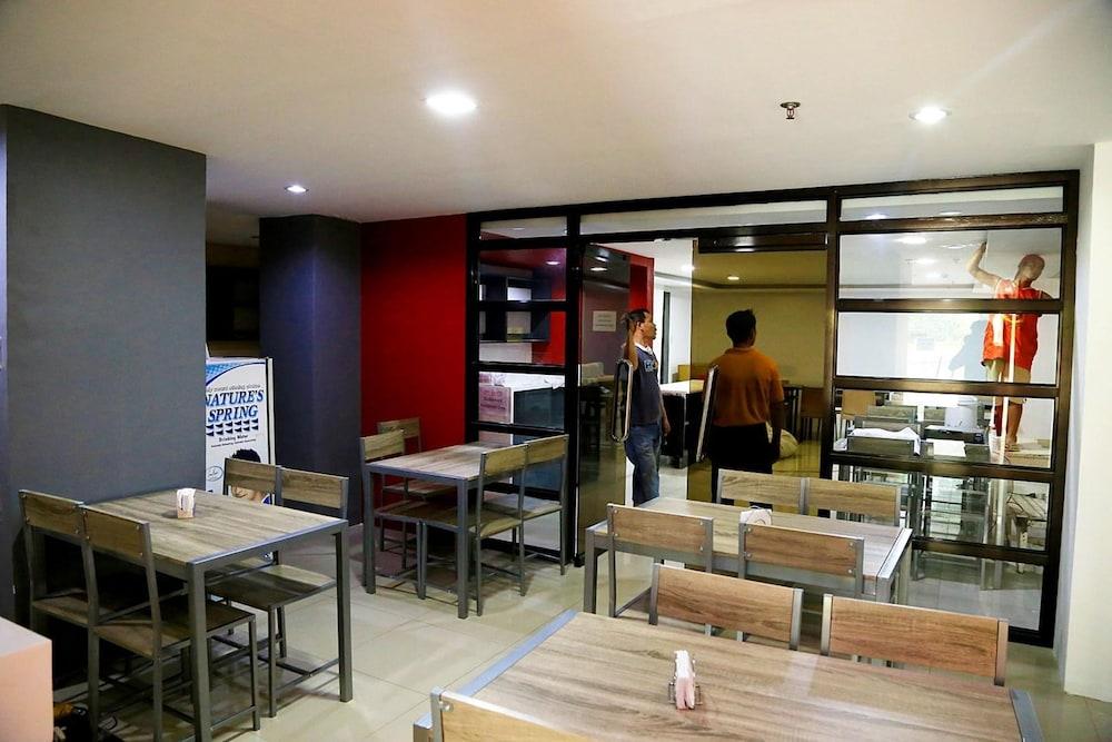 Travelbee Fuente Inn Cebu Esterno foto