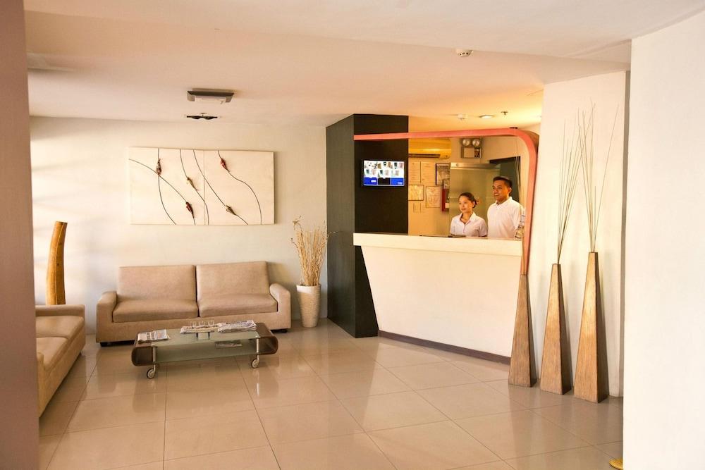 Travelbee Fuente Inn Cebu Esterno foto