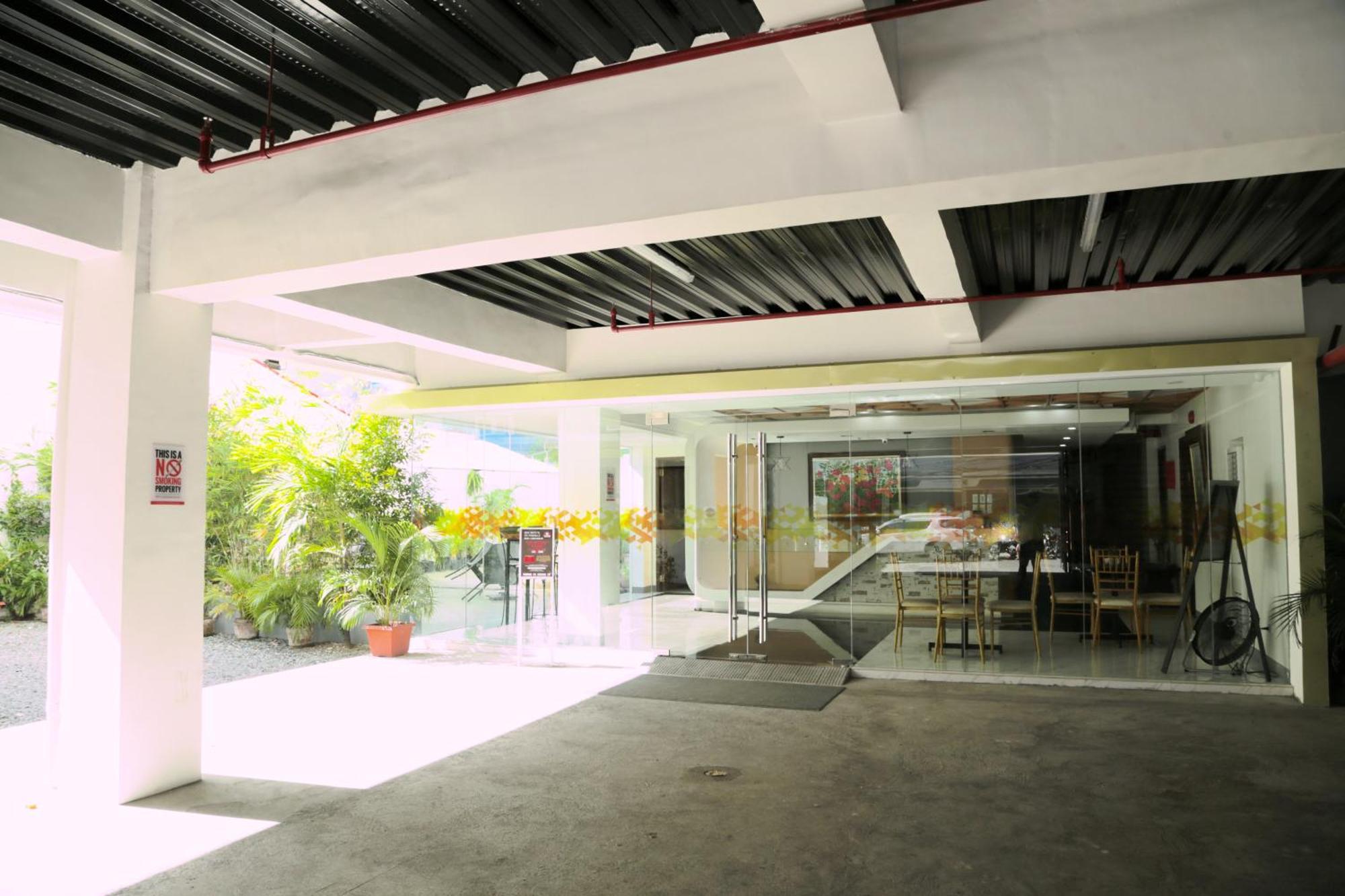 Travelbee Fuente Inn Cebu Esterno foto